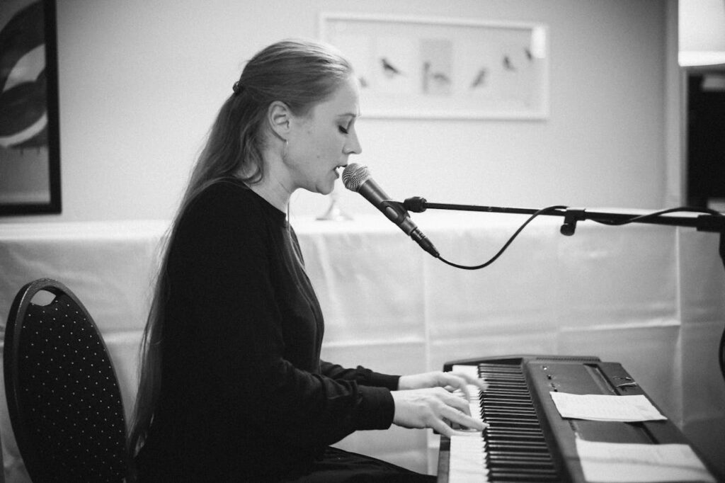 How to Play Piano While Singing